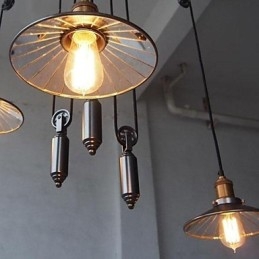 Lustre de metal estilo country vintage com pintura em miniatura