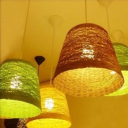 Lâmpada de teto suspensa de cabeça única moderna Rural Cany Art Woven Rattan