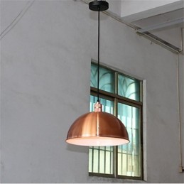 Um lustre de ferro retrô exclusivo
