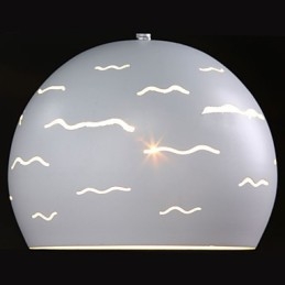 Iluminação criativa simples e moderna de ferro branco real