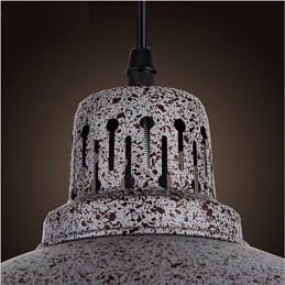 Luminária pendente vintage de metal com uma luz
