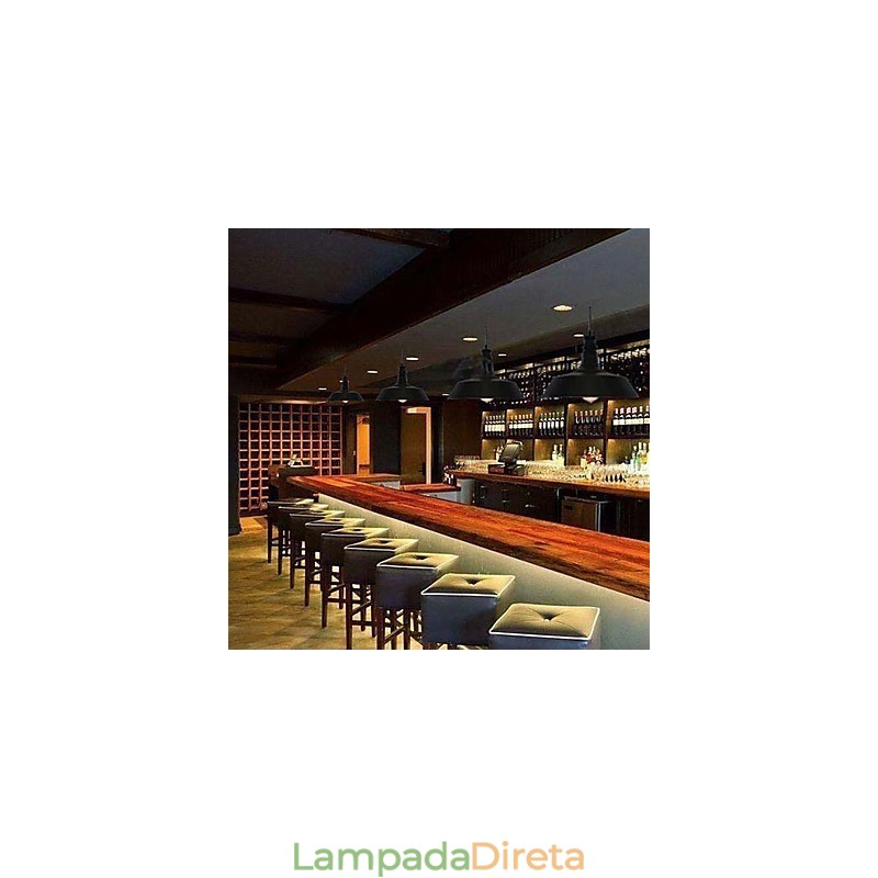 Luminária pendente de metal com pintura vintage