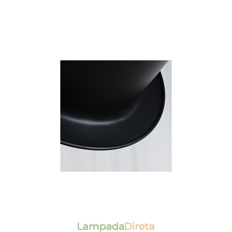 Luminária pendente de metal com pintura retrô para garagem