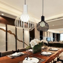 Luminária pendente moderna contemporânea de metal com globo de 1 luz