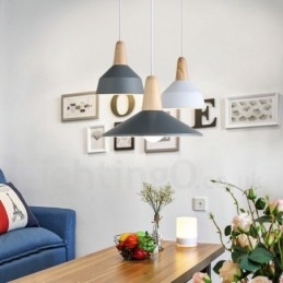 Luminária pendente moderna contemporânea de madeira e metal multicolorida
