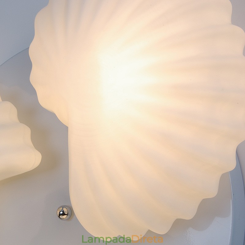 Lustre Integrado Clássico Tradicional de 3 Luzes com Sombra de Vidro