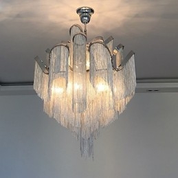 Lustre de alumínio com pingente de designer, cor prata, escada em espiral