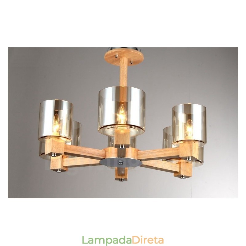 Lustre moderno contemporâneo de madeira clara estilo nórdico com cúpula de vidro
