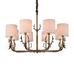 Lustre rústico de latão com 8 luzes e cúpula de tecido