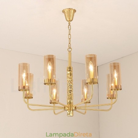 Lustre moderno contemporâneo de latão com 8 luzes e cúpula de vidro Lustre moderno contemporâneo de latão com 8 luzes e cúpula de vidro