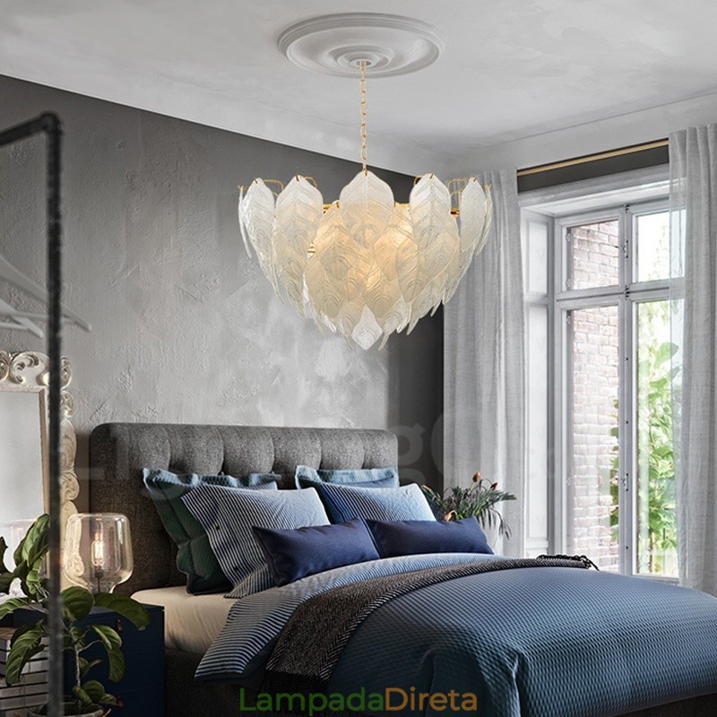 Luminária pendente moderna contemporânea de aço com 4 luzes e cúpula de vidro