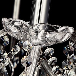 Lustre de luxo com 6 luzes em destaque