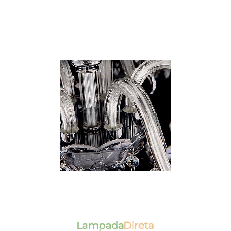 Lustre de luxo com 6 luzes em destaque