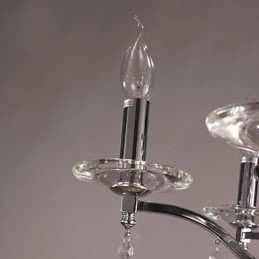 Lustre de cristal elegante cromado com vela