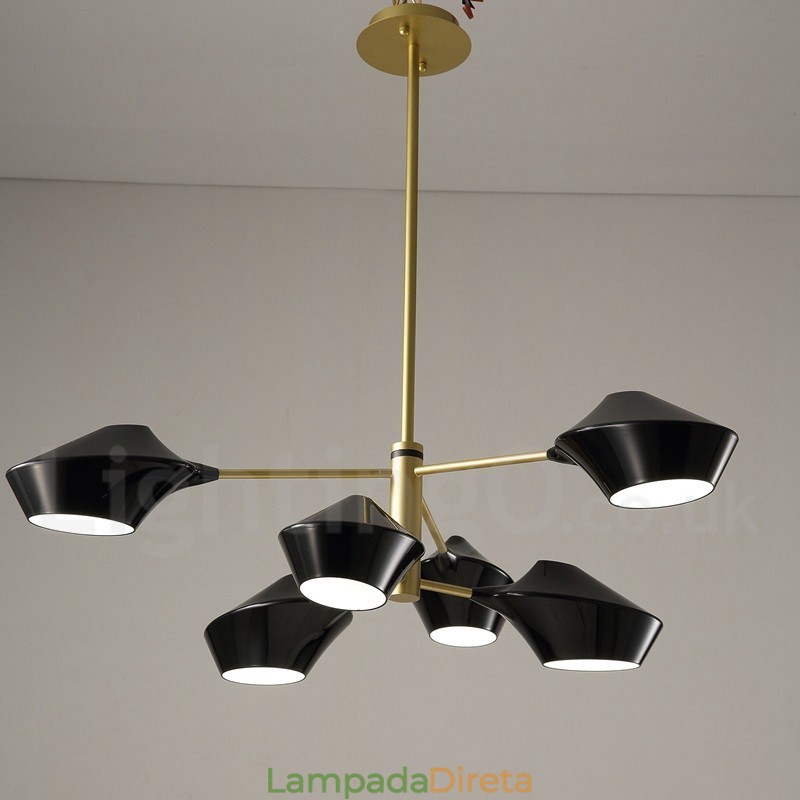 Lustre moderno e contemporâneo com cúpulas de acrílico branco e preto