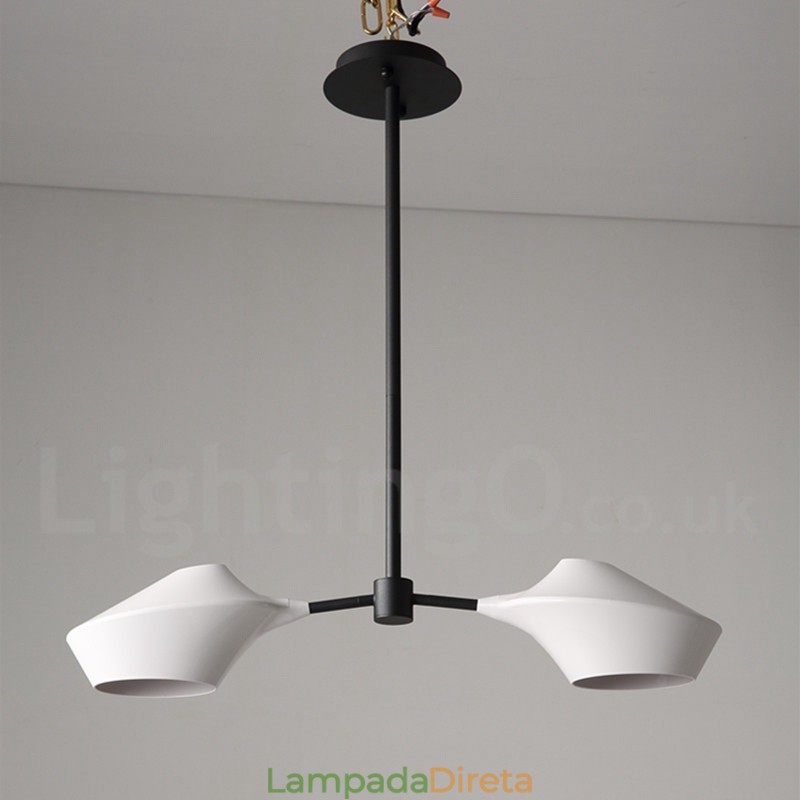 Lustre moderno e contemporâneo com cúpulas de acrílico branco e preto