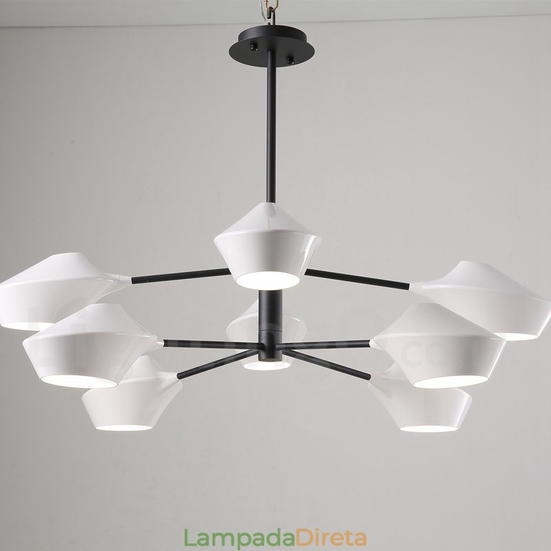 Lustre moderno e contemporâneo com cúpulas de acrílico branco e preto