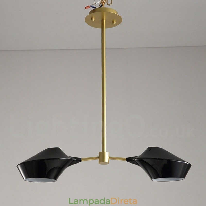 Lustre moderno e contemporâneo com cúpulas de acrílico branco e preto