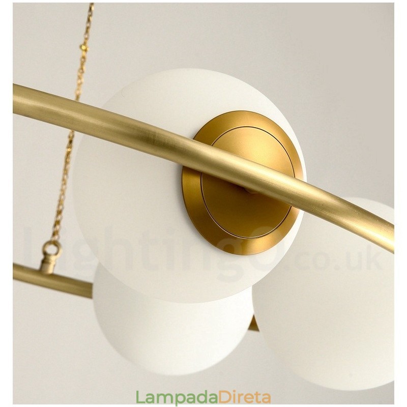 Lustre redondo estilo feijão de latão puro com abajures brancos