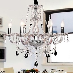 Lustre de luxo com 6 luzes em destaque