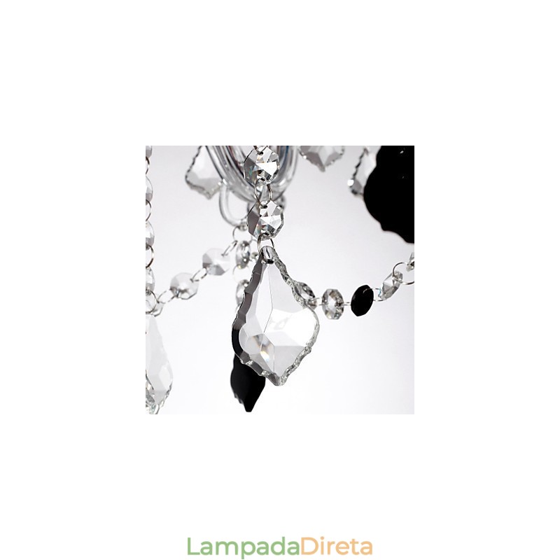 Lustre de luxo com 6 luzes em destaque