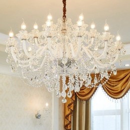 Lustre de cristal transparente com 18 (12+6) luzes e braços brancos