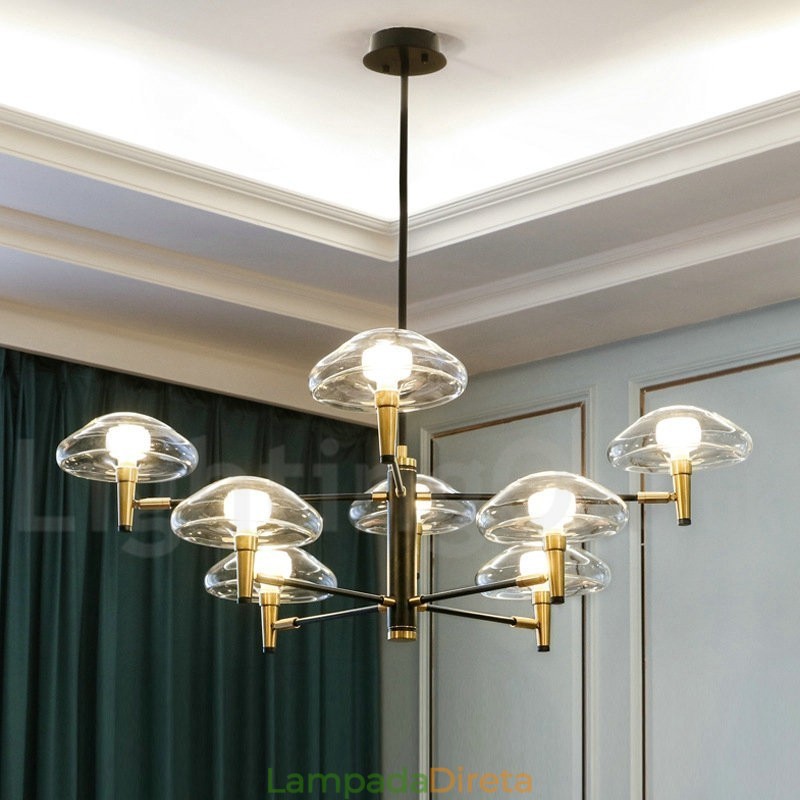 Lustre de 8 luzes com acabamento pintado galvanizado e cúpulas de vidro