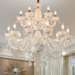 Lustre de vela elegante branco de 18 (12+6) luzes com cristal