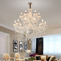 Lustre de vela elegante branco de 18 (12+6) luzes com cristal