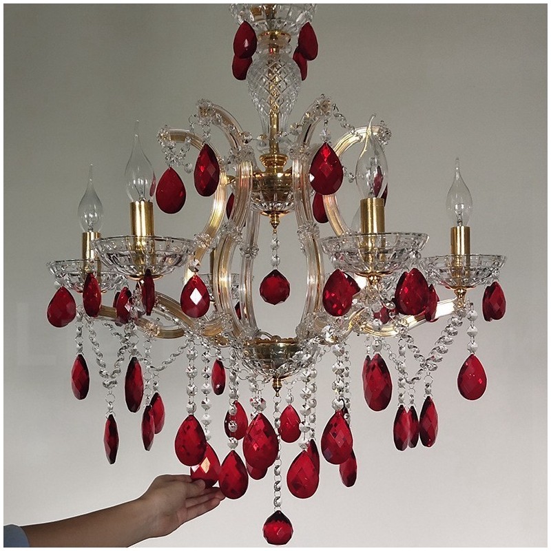 Lustre de vela dourada de 6 luzes com cristal vermelho