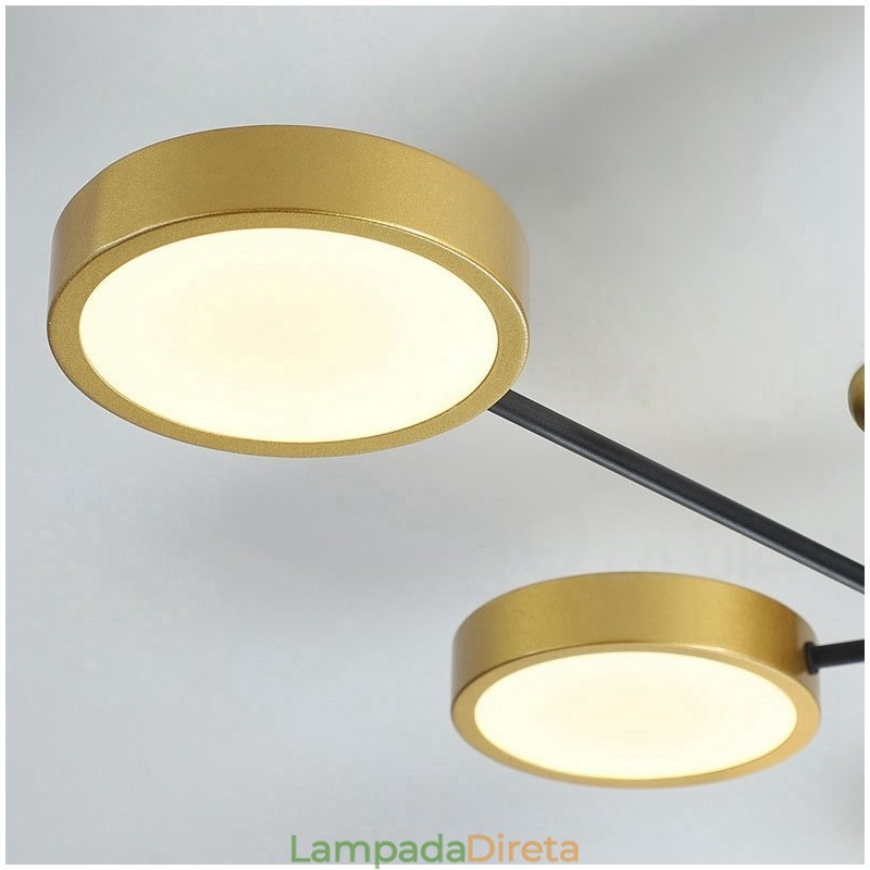 Lustre de metal moderno com teto preto dourado