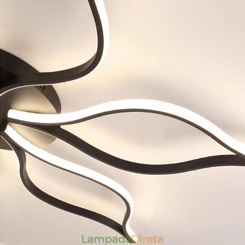 Luminária de teto minimalista com cinco folhas e flor embutida