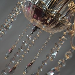 Lustre moderno de luxo com 6 luzes em decoração de cristal