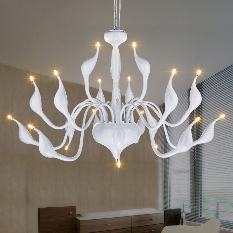 Lustre moderno de cisne de aço inoxidável com 18 luzes G4 com acabamento branco