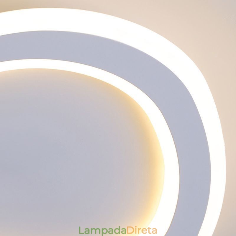 Luminária de teto em acrílico triangular embutida Spotlight