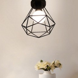 Luminária de teto embutida em formato de diamante