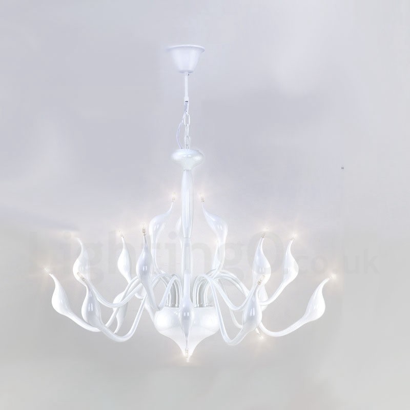 Lustre moderno de cisne de aço inoxidável com 18 luzes G4 com acabamento branco