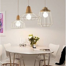 Iluminação de lustre de metal C Simples