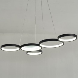 Luminária pendente estilosa em alumínio com arte no teto