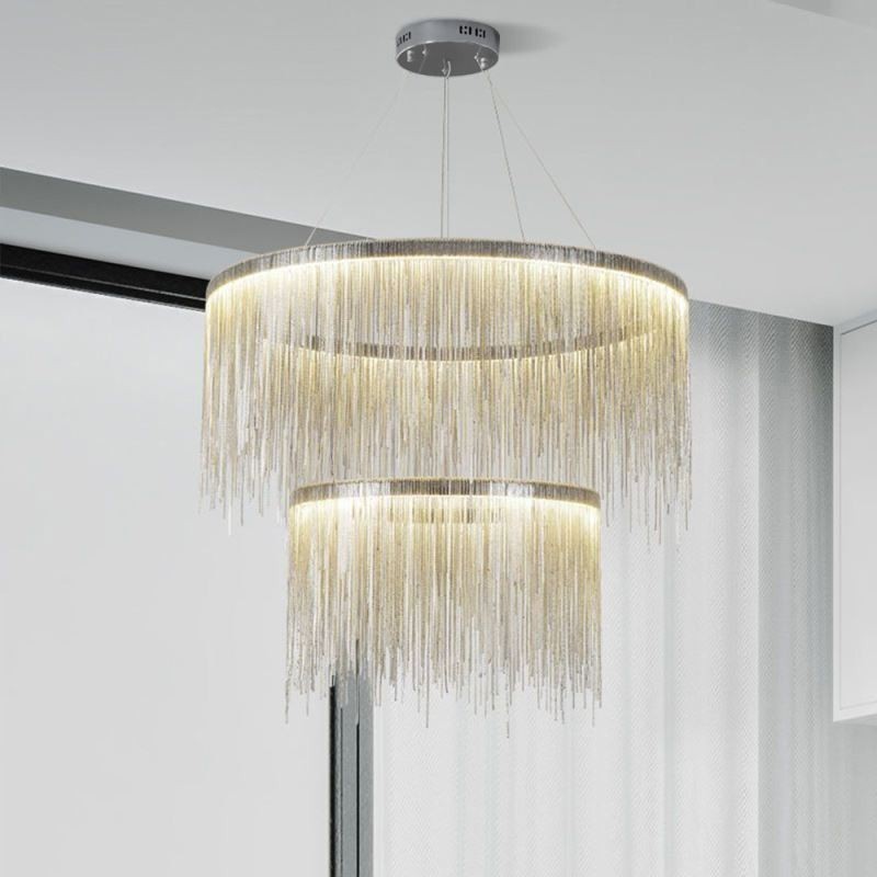 Lustre redondo com pingente de borla de luxo