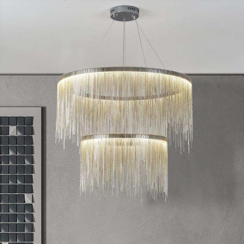 Lustre redondo com pingente de borla de luxo