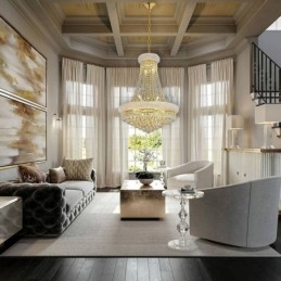 Lustre em forma de coroa, luxuoso pingente de cristal
