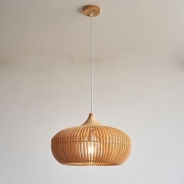 Lustre pendente com moldura de madeira em formato de abóbora