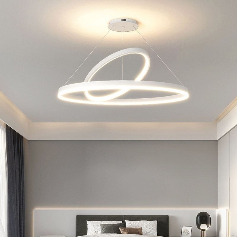 Luminária pendente moderna em forma de círculo com anéis em acrílico