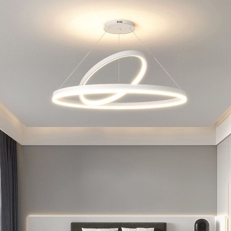 Luminária pendente moderna em forma de círculo com anéis em acrílico