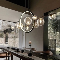 Lustre de metal moderno com bolhas de vidro transparente e lâmpadas pendentes