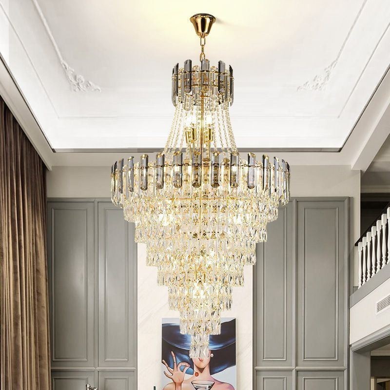 Moderno e elegante lustre pendente de cristal cônico