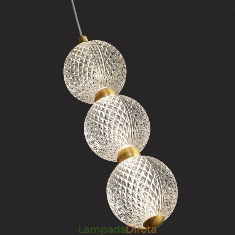 Luminária pendente de acrílico com contas decorativas