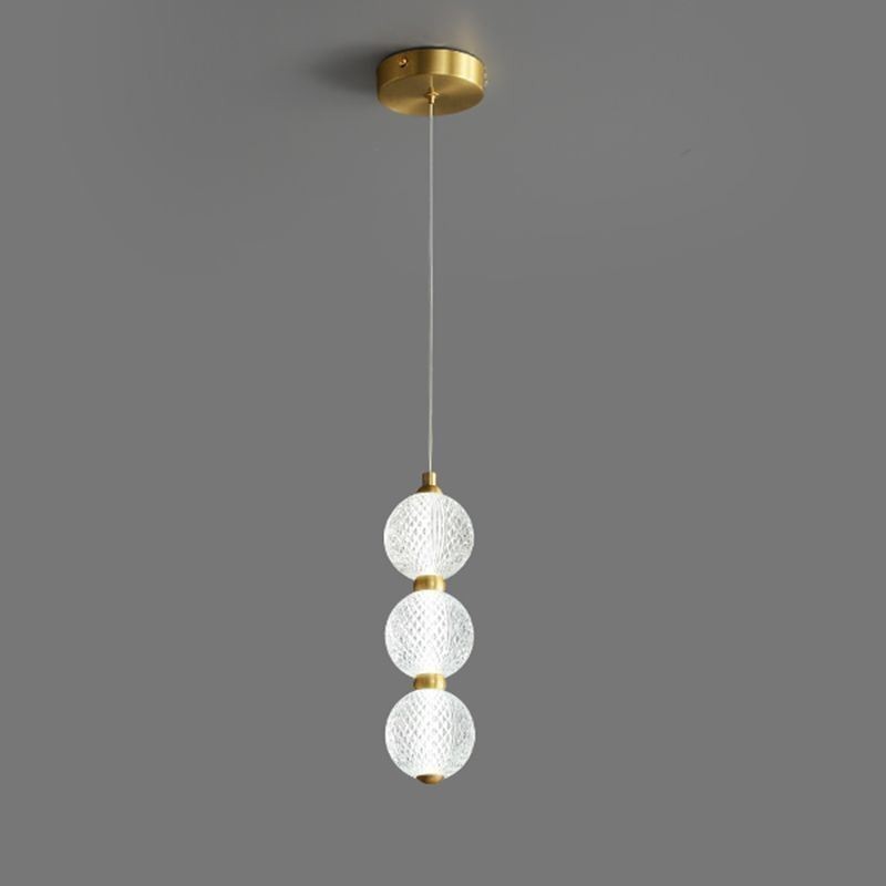 Luminária pendente de acrílico com contas decorativas