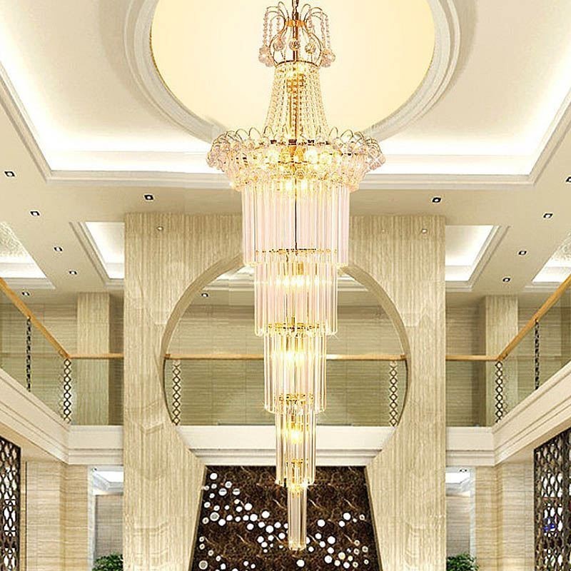 Elegante lustre longo de cristal pendente